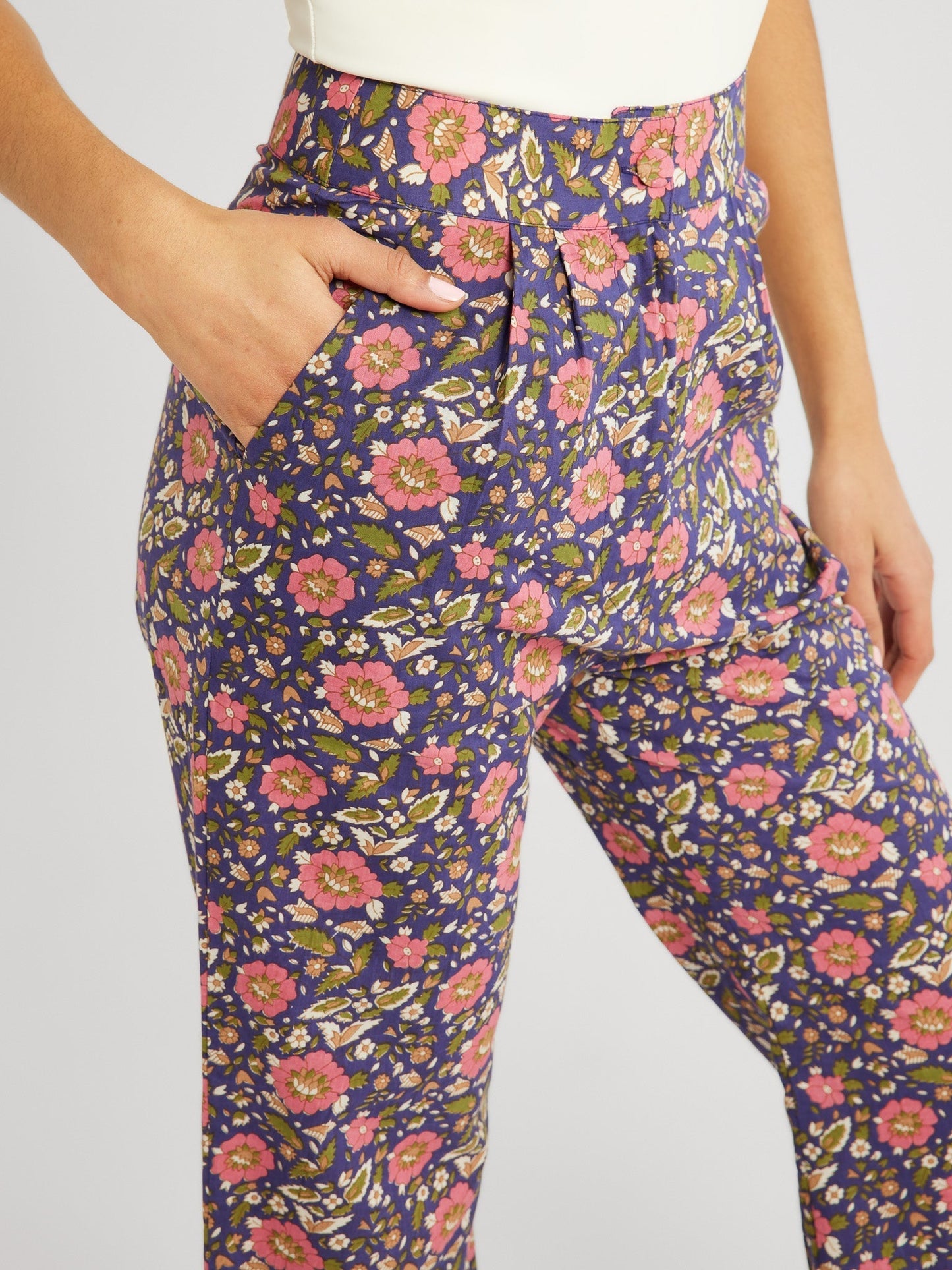 Anita Pant in Primrose