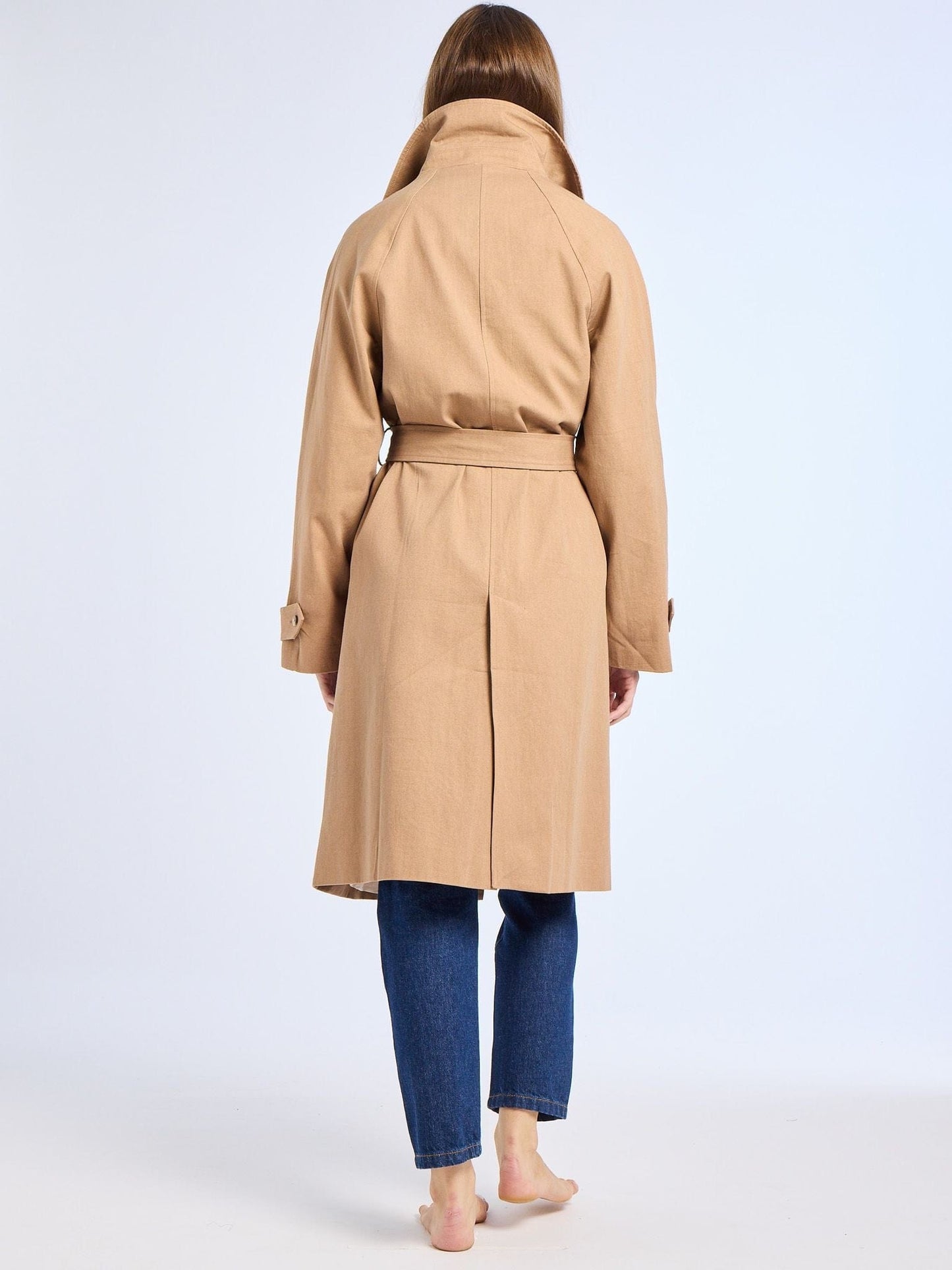 Reggie Trench in Almond